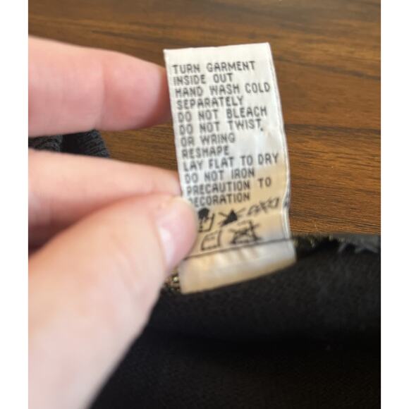 Bob Mackie Wearable Art Beaded Embroidered Scarf On Black Tunic Sweater Sz 2X - Picture 8 of 9